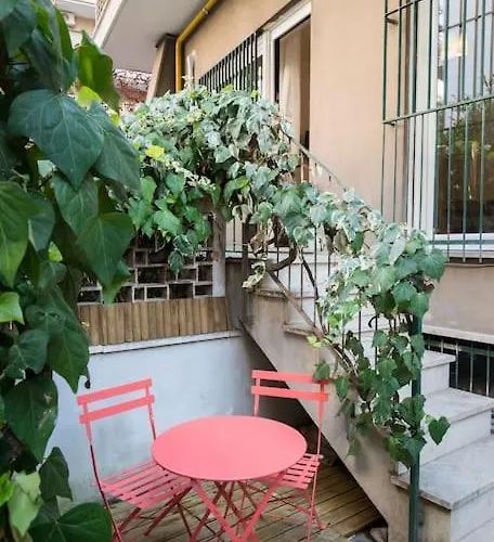 Flamilla Next To Vatican Museums דירה